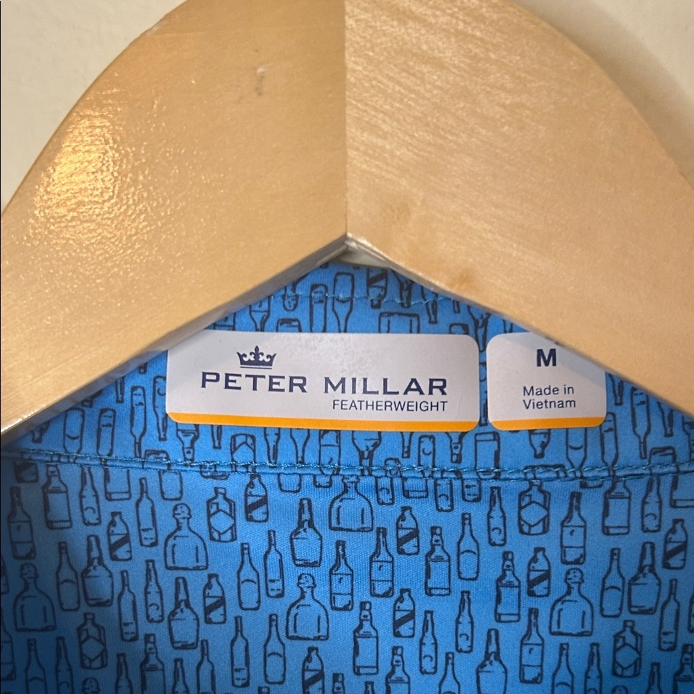 Peter Millar Blue Alcohol Bottle Featherweight Men's Polo Shirt Size M - Picture 2 of 7